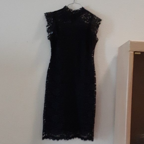 Navy blue - Picture 1 of 2